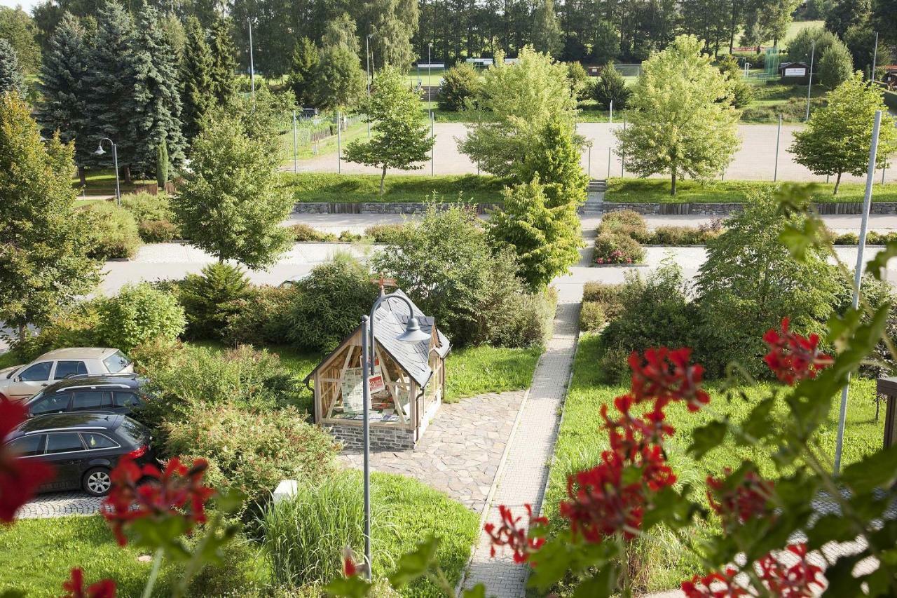 Landhotel Trakehnerhof Eppendorf  ภายนอก รูปภาพ