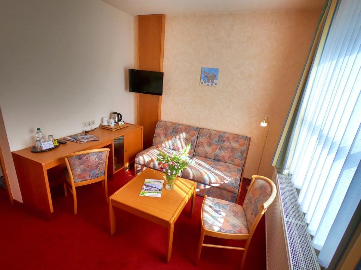 Landhotel Trakehnerhof Eppendorf  ภายนอก รูปภาพ
